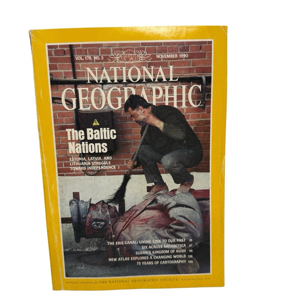 Vintage National Geographic Magazine November 1990 - Baltics, Atlas,‎ Erie Canal